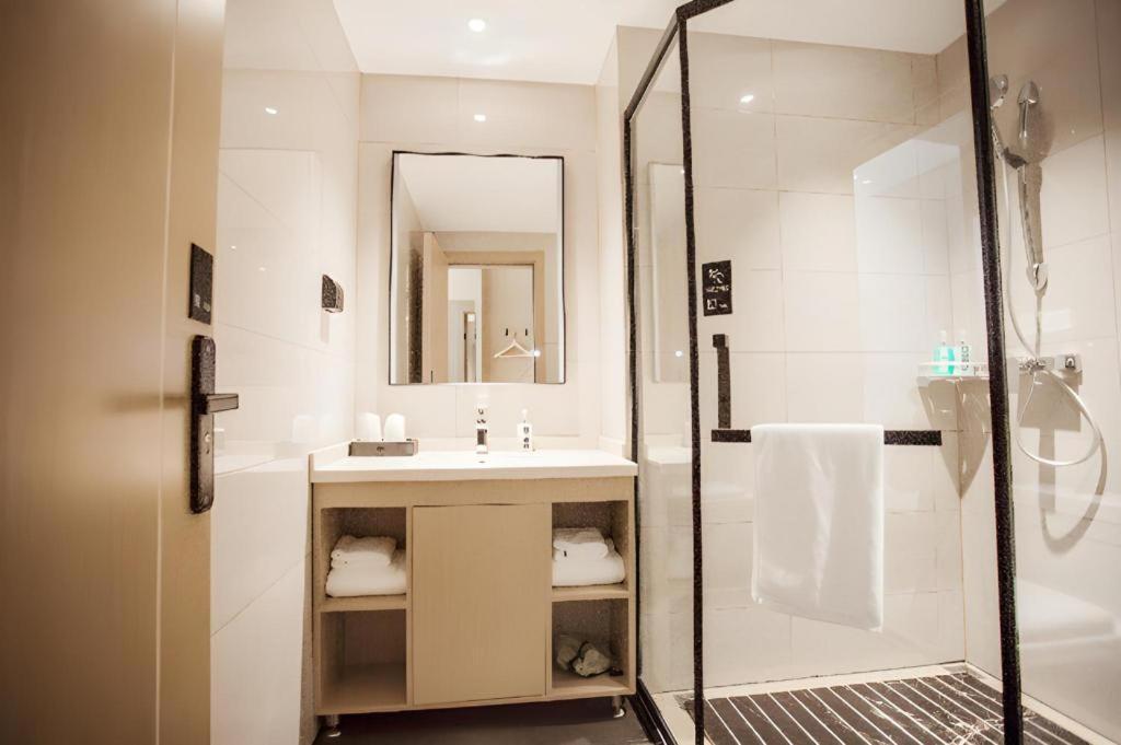 City Comfort Inn Luzhou Jiangyang District Wancheng International Экстерьер фото
